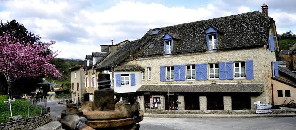 Logis Hotel Restaurant L'Auberge Du Chateau Muret-le-Château Exteriör bild